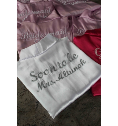 BEYAZ RENK İSİM NAKIŞ İŞLEME GELİN SATEN SABAHLIK