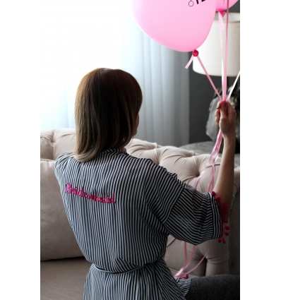 SİYAH BEYAZ ÇİZGİLİ PONPON DETAYLI BRIDESMAID İŞLEMELİ ŞİFON KİMONO