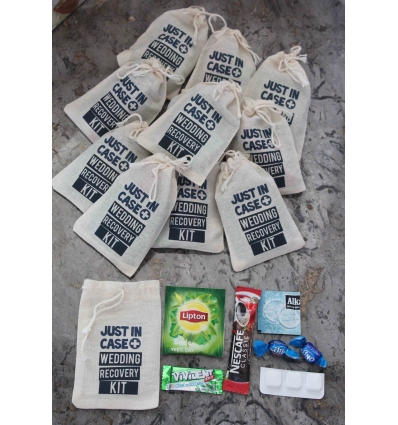 JUST IN CASE DETAYLI BASKILI BEZ HANGOVER KESE