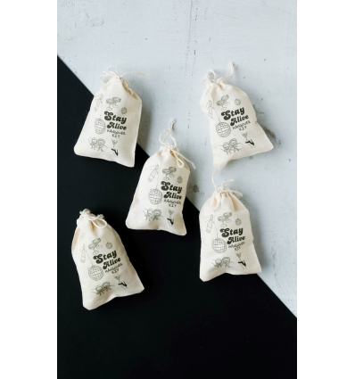 ALL TIED UP-STAY ALIVE BASKI DETAYLI HANGOVER KESE