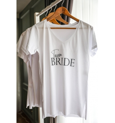 SİYAH TEAM BRIDE BASKI DETAYLI PEMBE NEDİME TİŞORT